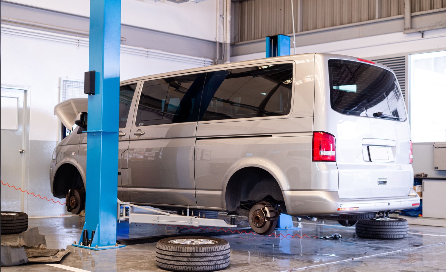 ャンピングカー修理